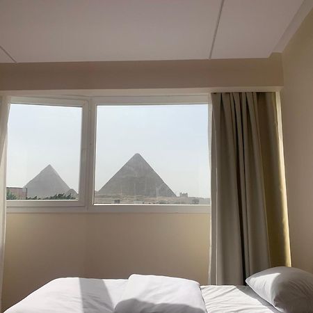 Memphis Pyramids View Hotell Nazlet el-Sîsi Exteriör bild