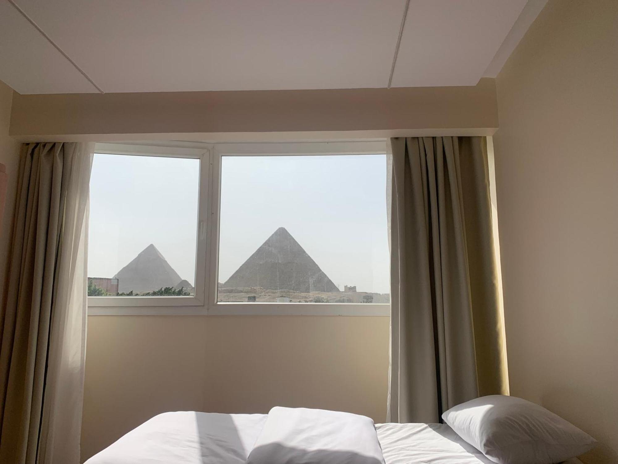 Memphis Pyramids View Hotell Nazlet el-Sîsi Exteriör bild
