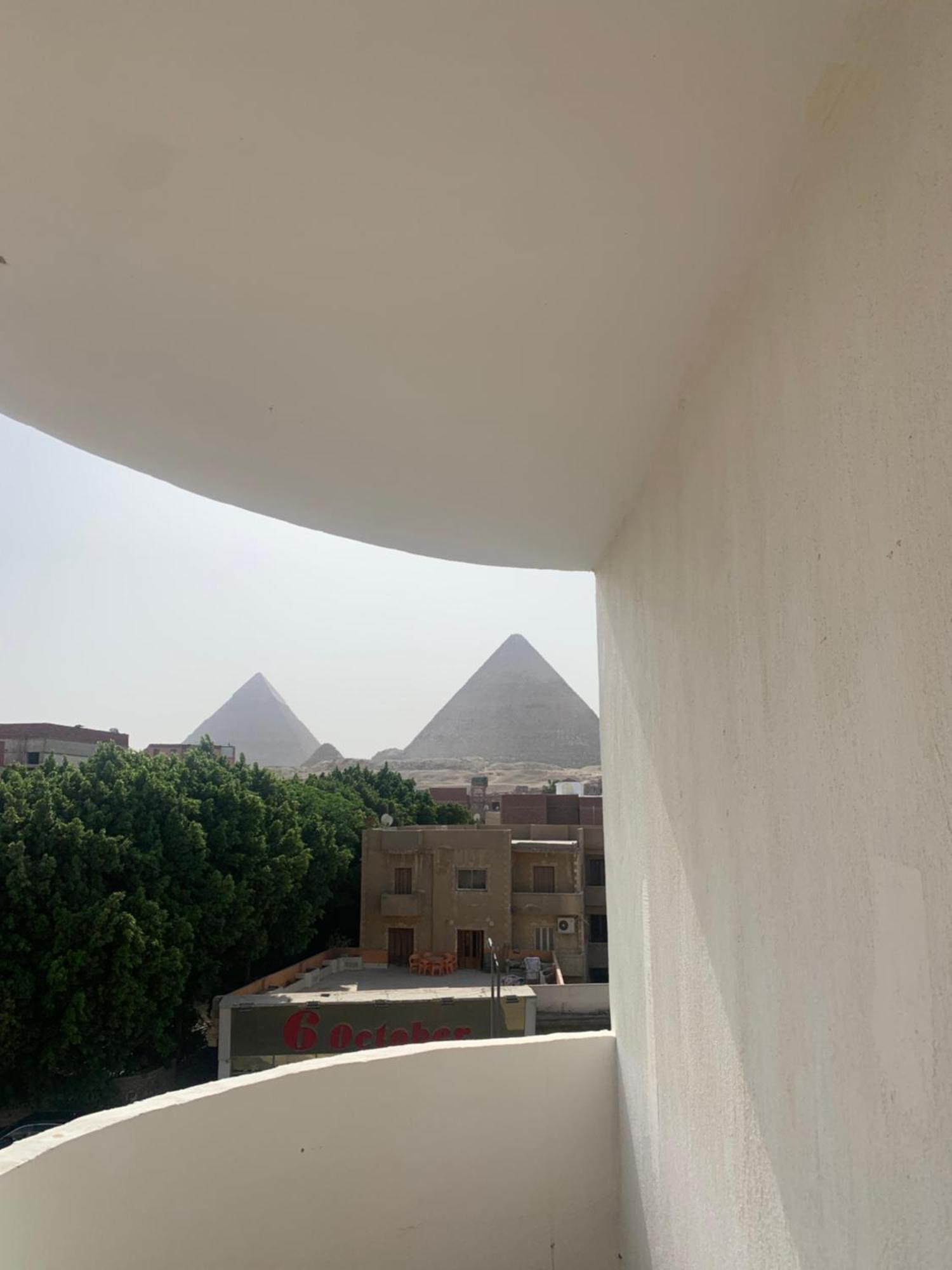 Memphis Pyramids View Hotell Nazlet el-Sîsi Exteriör bild